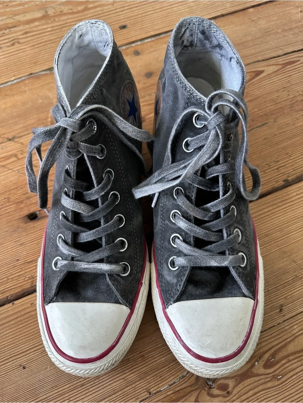 Converse  Distressed high heel Gray High Top Sneakers with Red Trim